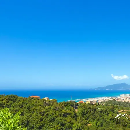 Appartement Among Olive Trees By The Sea By Tilo Crocetta (Liguria)